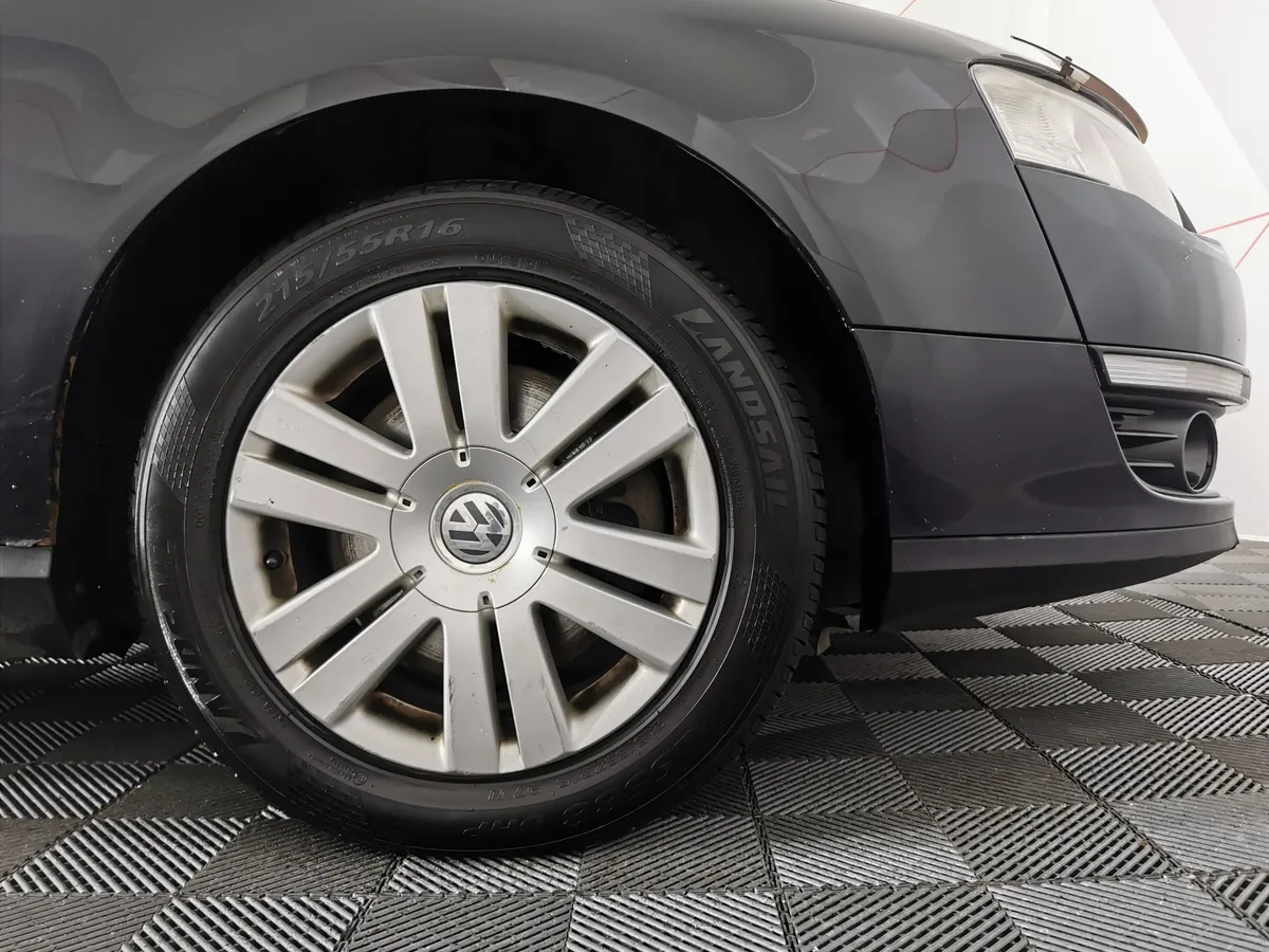 Volkswagen Passat 2.0 TDI DSG (140 л.с.) Черный в АВИЛОН. Слайд №9
