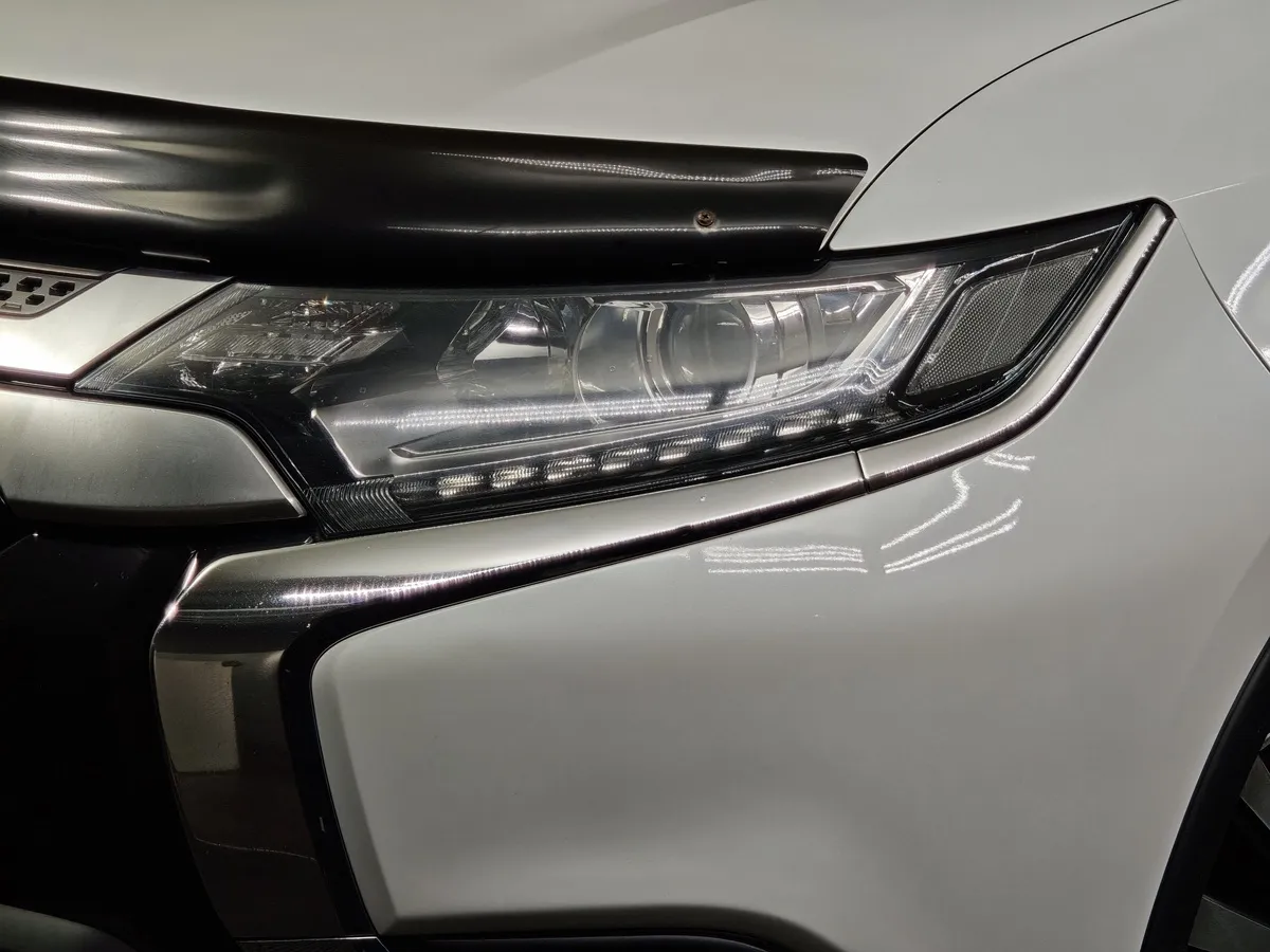 Mitsubishi Outlander 2.0 CVT 4WD (146 л.с.) Instyle E29 Белый в АВИЛОН. Слайд №10