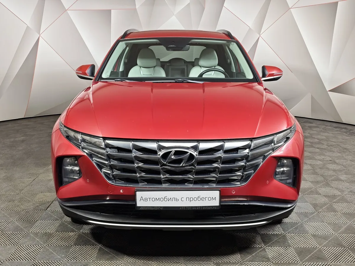 Hyundai Tucson 2.0 AT 4WD (142 л.с.) Красный в АВИЛОН. Слайд №7