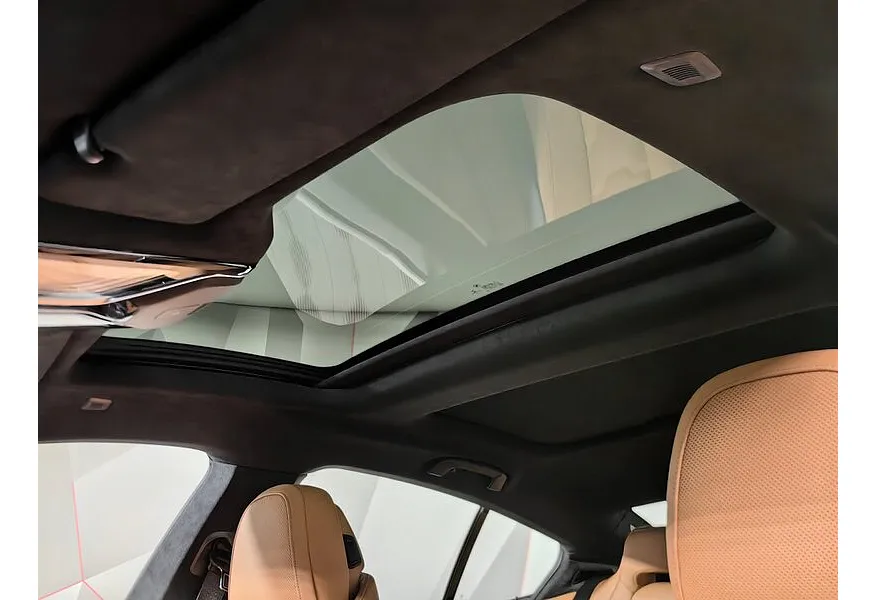 BMW 8 серия 840i xDrive (340 л.с.) M Sport Pro Синий в АВИЛОН. Слайд №23