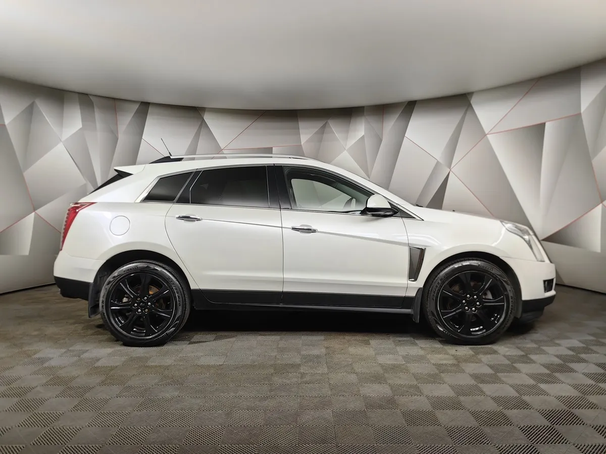 Cadillac SRX 3.0 AT (249 л.с.) Белый в АВИЛОН. Слайд №5