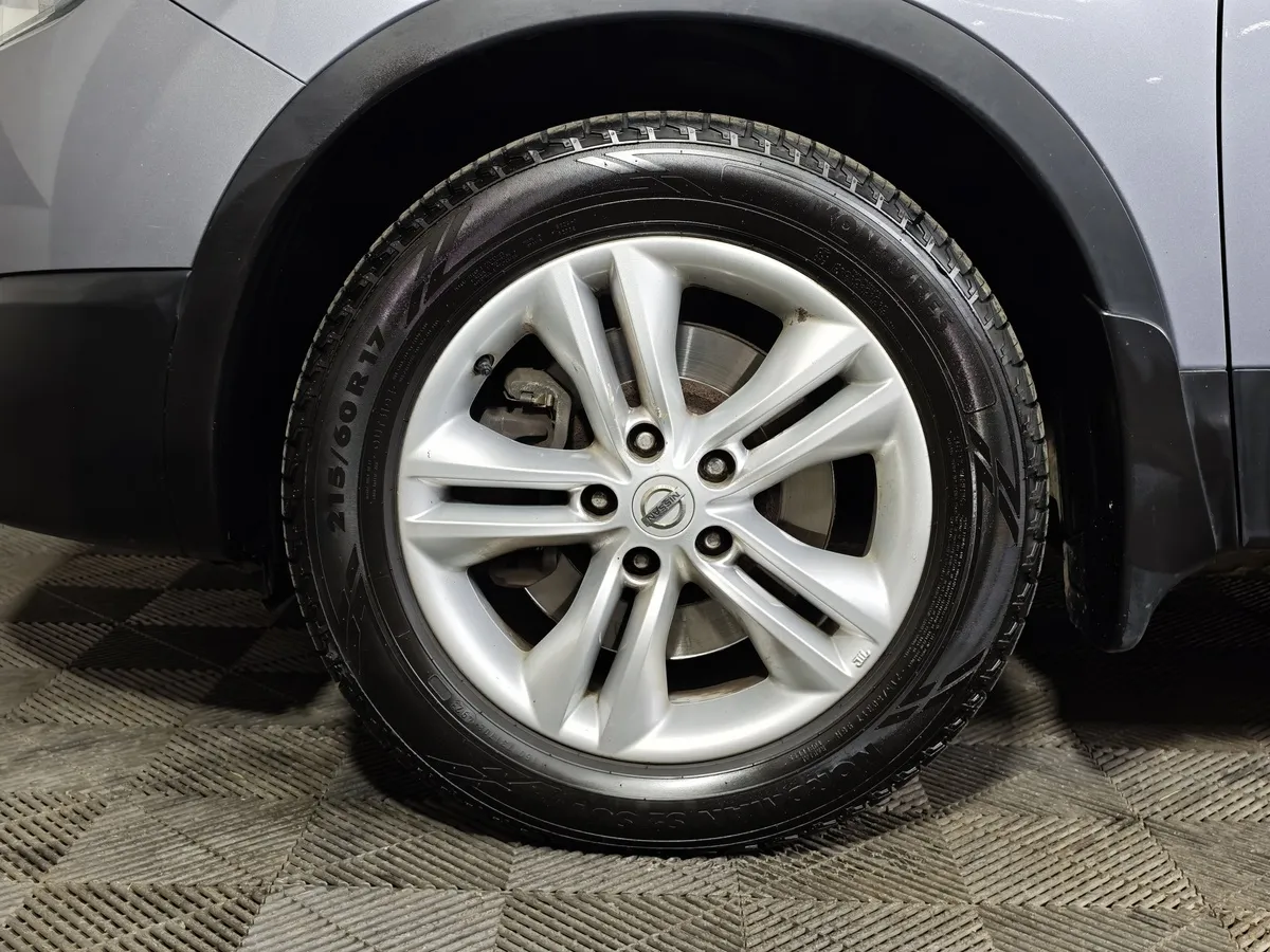 Nissan Qashqai + 2 2.0 CVT AWD (141 л.с.) Серый в АВИЛОН. Слайд №9