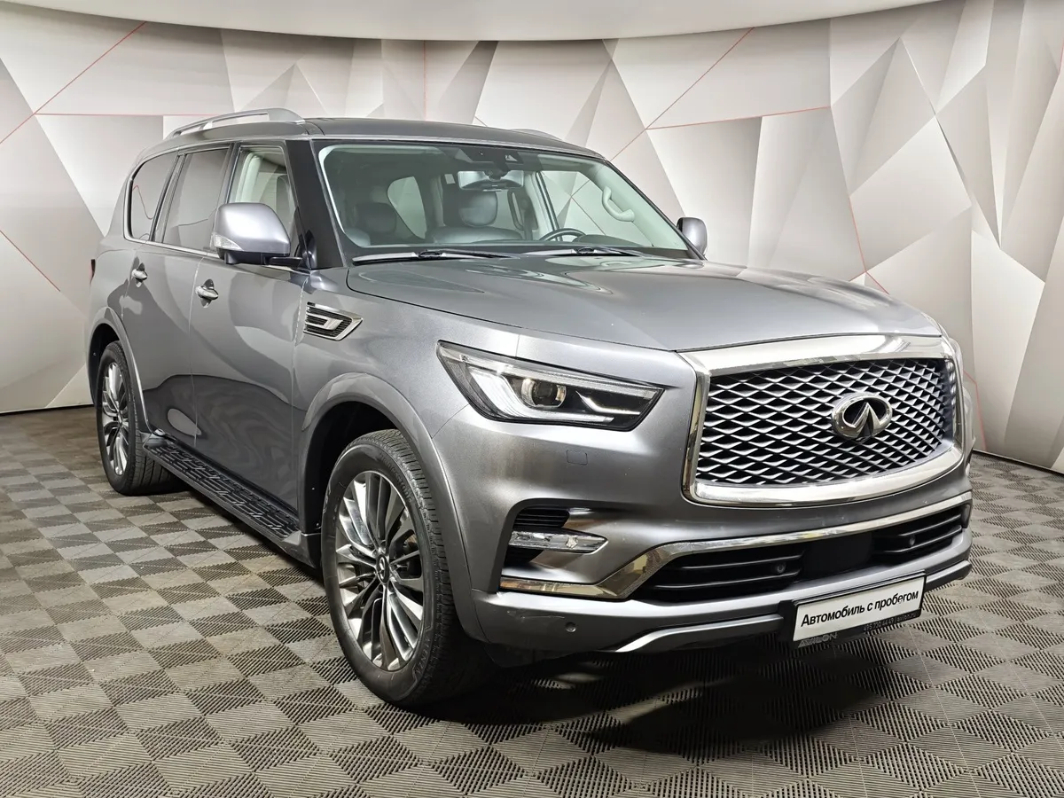 Infiniti QX80 5.6 АТ AWD (405 л.с.) Серый в АВИЛОН. Слайд №3