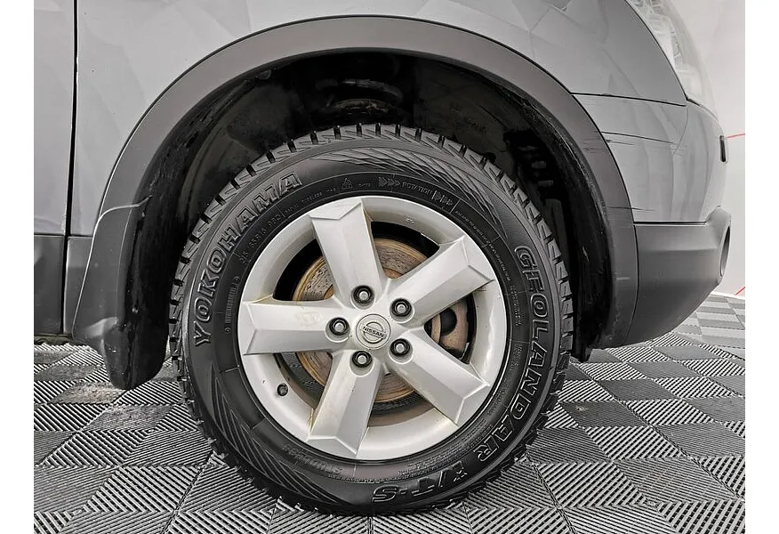 Nissan Qashqai 1.6 MT FWD (115 л.с.) Серый в АВИЛОН. Слайд №9