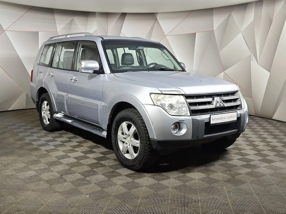 Mitsubishi Pajero 3.0 AT AWD (178 л.с.) Серебристый в АВИЛОН. Слайд №3