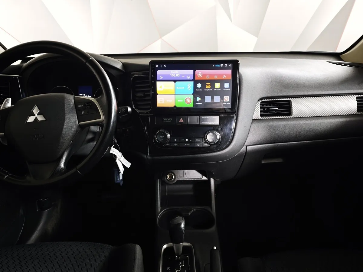 Mitsubishi Outlander 2.0 CVT 4WD (146 л.с.) Белый в АВИЛОН. Слайд №14