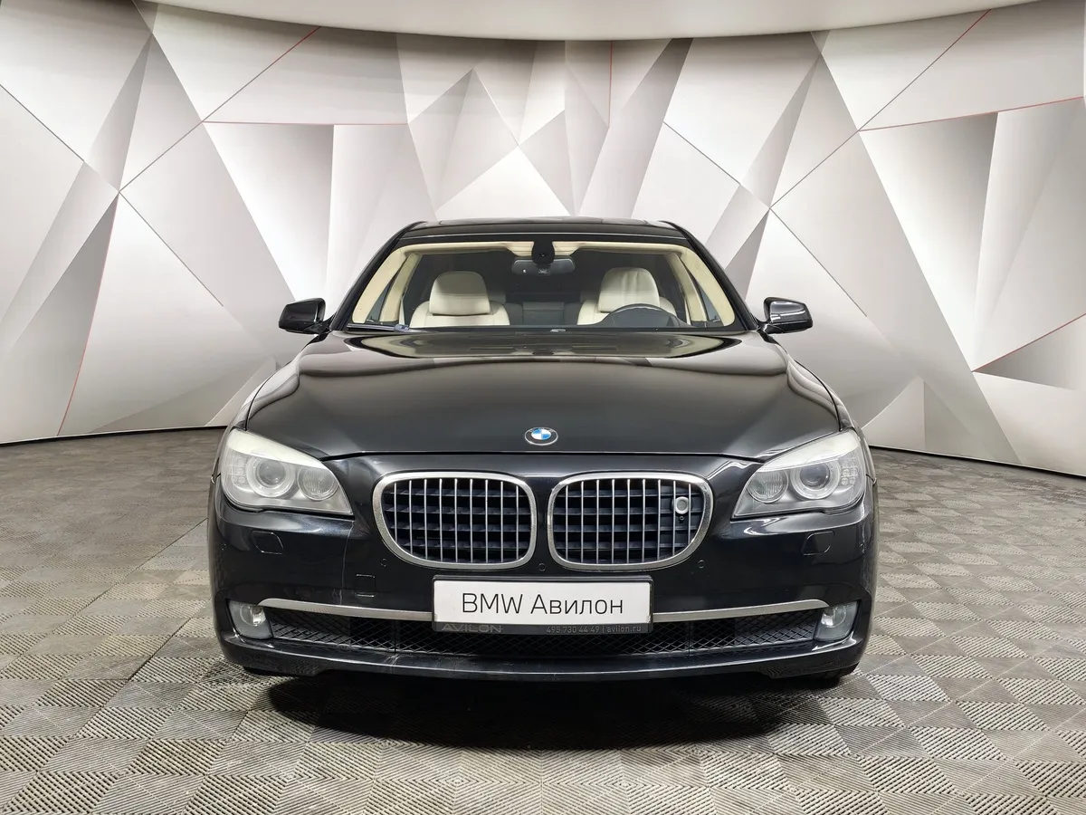BMW 7 серия 750Li xDrive AT (407 л.с.) Черный в АВИЛОН. Слайд №3