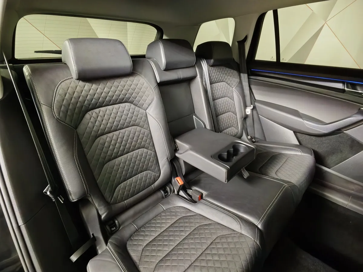 Skoda Kodiaq 2.0 TSI DSG 4X4 (180 л.с.) Черный в АВИЛОН. Слайд №17