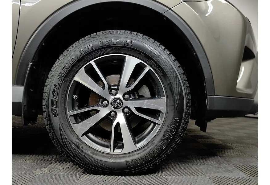 Toyota RAV4 2.0 CVT AWD (146 л.с.) Классик Коричневый в АВИЛОН. Слайд №9