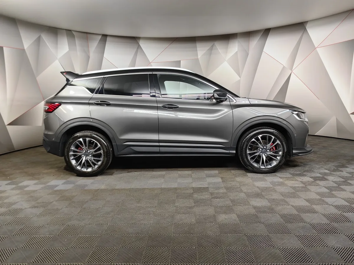 Geely Coolray 1.5T 7DCT 2WD (150 л.с.) Flagship Sport Серый в АВИЛОН. Слайд №6