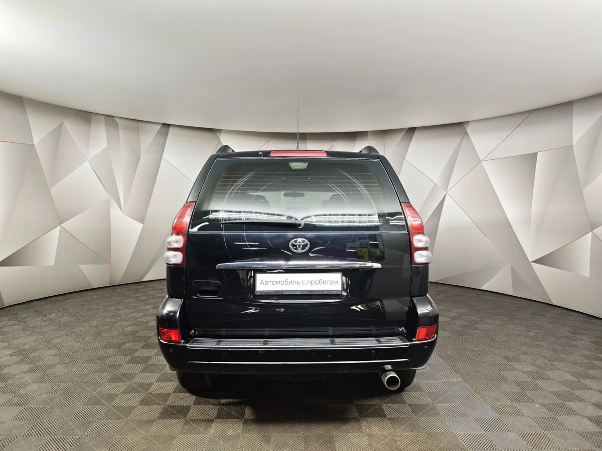 Toyota Land Cruiser Prado 4.0 AT (249 л.с.) Черный в АВИЛОН. Слайд №8
