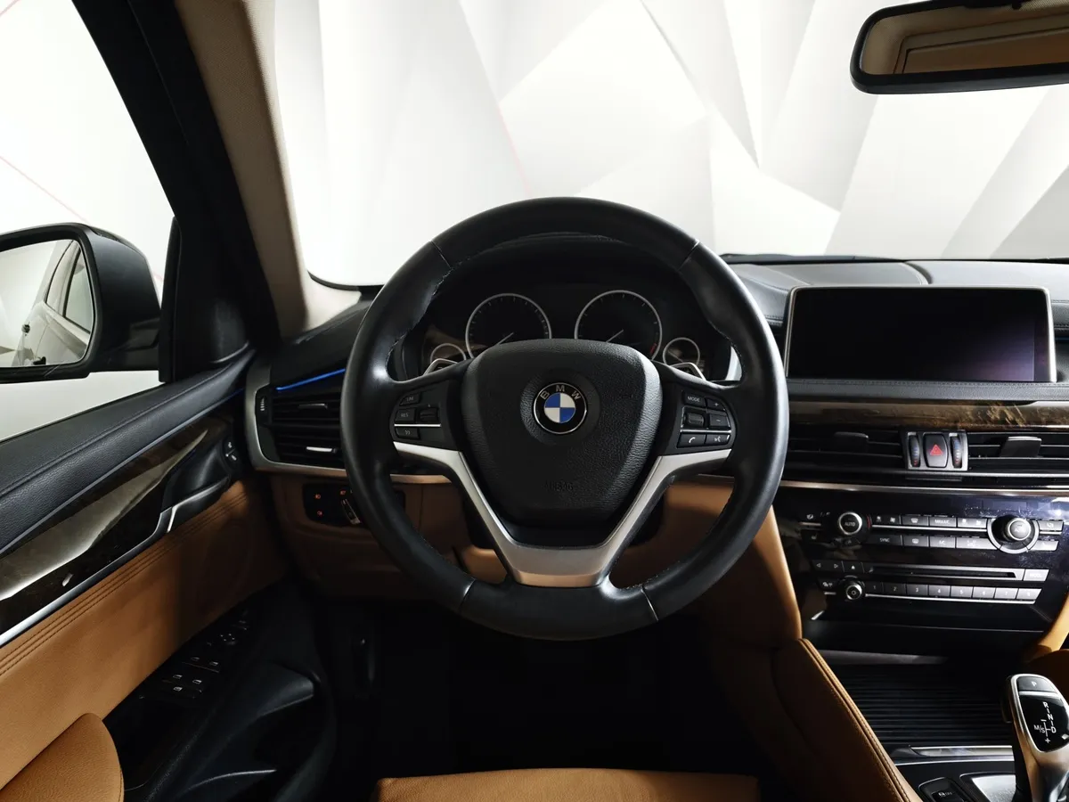 BMW X6 xDrive35i Steptronic (306 л.с.) Черный в АВИЛОН. Слайд №15