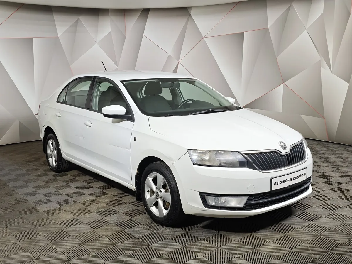 Skoda Rapid 1.4 TSI DSG (122 л.с.) Белый в АВИЛОН. Слайд №3