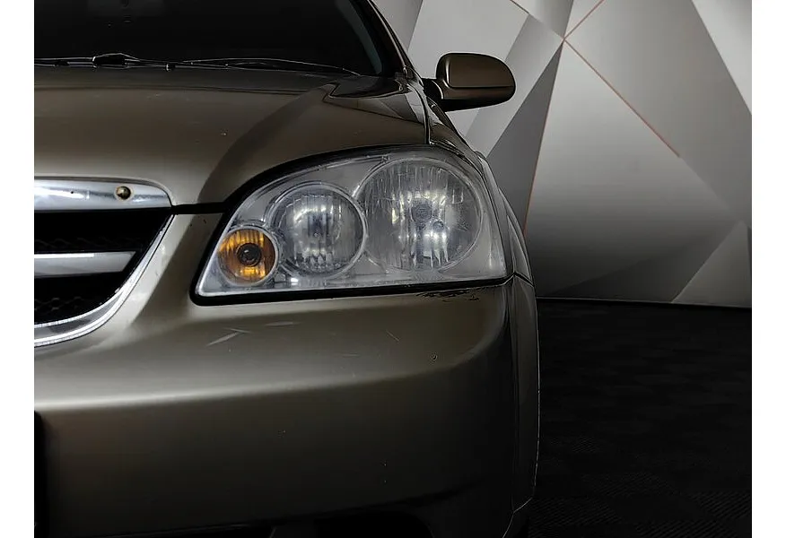 Chevrolet Lacetti 1.4 MT (95 л.с.) Бежевый в АВИЛОН. Слайд №9