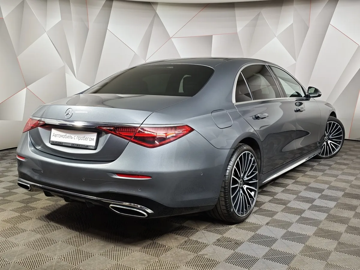Mercedes-Benz S-Класс S 400 d 9G-Tronic 4Matic (330 л.с.) Premium Серый в АВИЛОН. Слайд №2