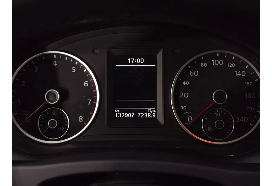 Volkswagen Tiguan 2.0 TSI 4Motion AT (170 л.с.) Track & Field Белый в АВИЛОН. Слайд №18