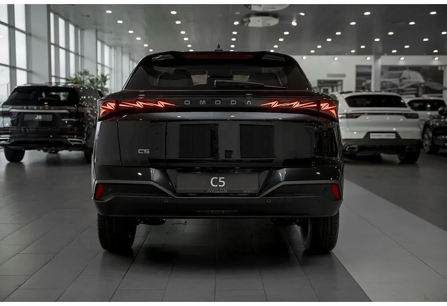 Omoda C5 1.5T DCT AWD (147 л.с.) Стиль Черный в АВИЛОН. Слайд №6