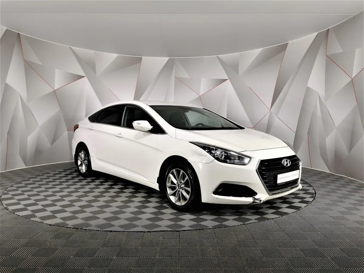 Hyundai i40 2.0 AT (150 л.с.) Comfort Белый в АВИЛОН. Слайд №3