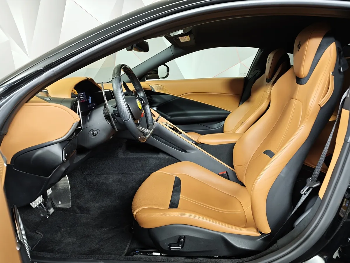 Ferrari Roma 3.9 AMT (620 л.с.) Черный в АВИЛОН. Слайд №35