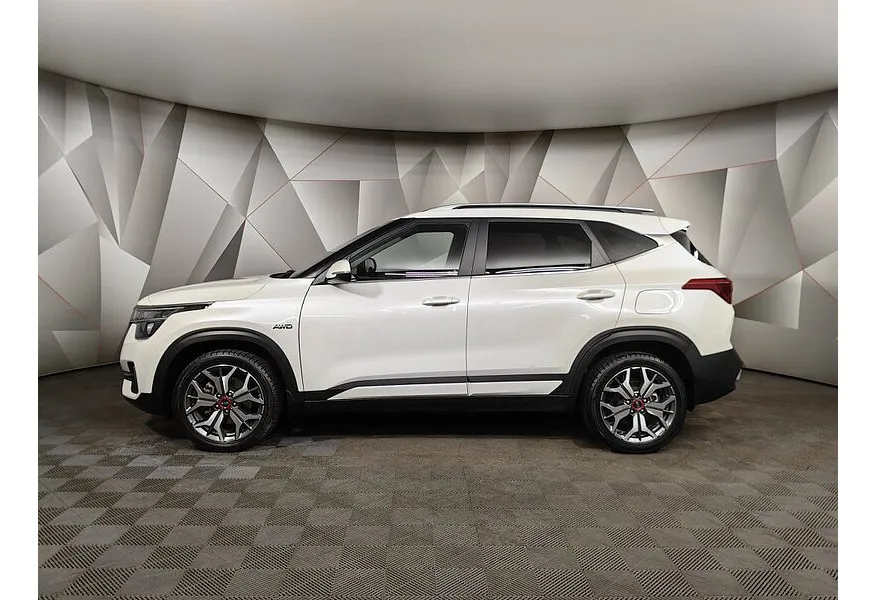 Kia Seltos 2.0 MPI 4WD IVT (149 л.с.) Style Белый в АВИЛОН. Слайд №5