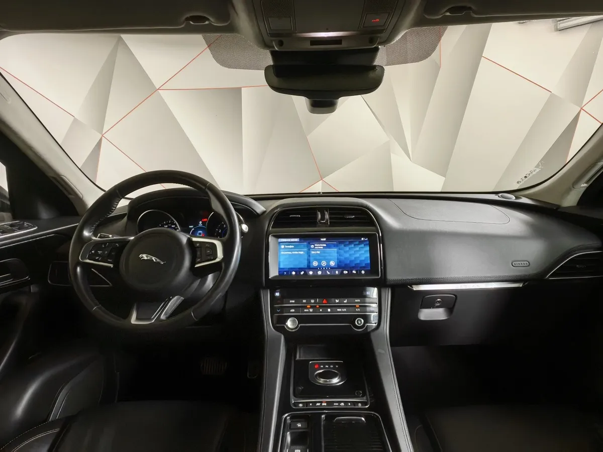 Jaguar F-Pace 2.0 AT AWD (249 л.с.) Prestige Черный в АВИЛОН. Слайд №13