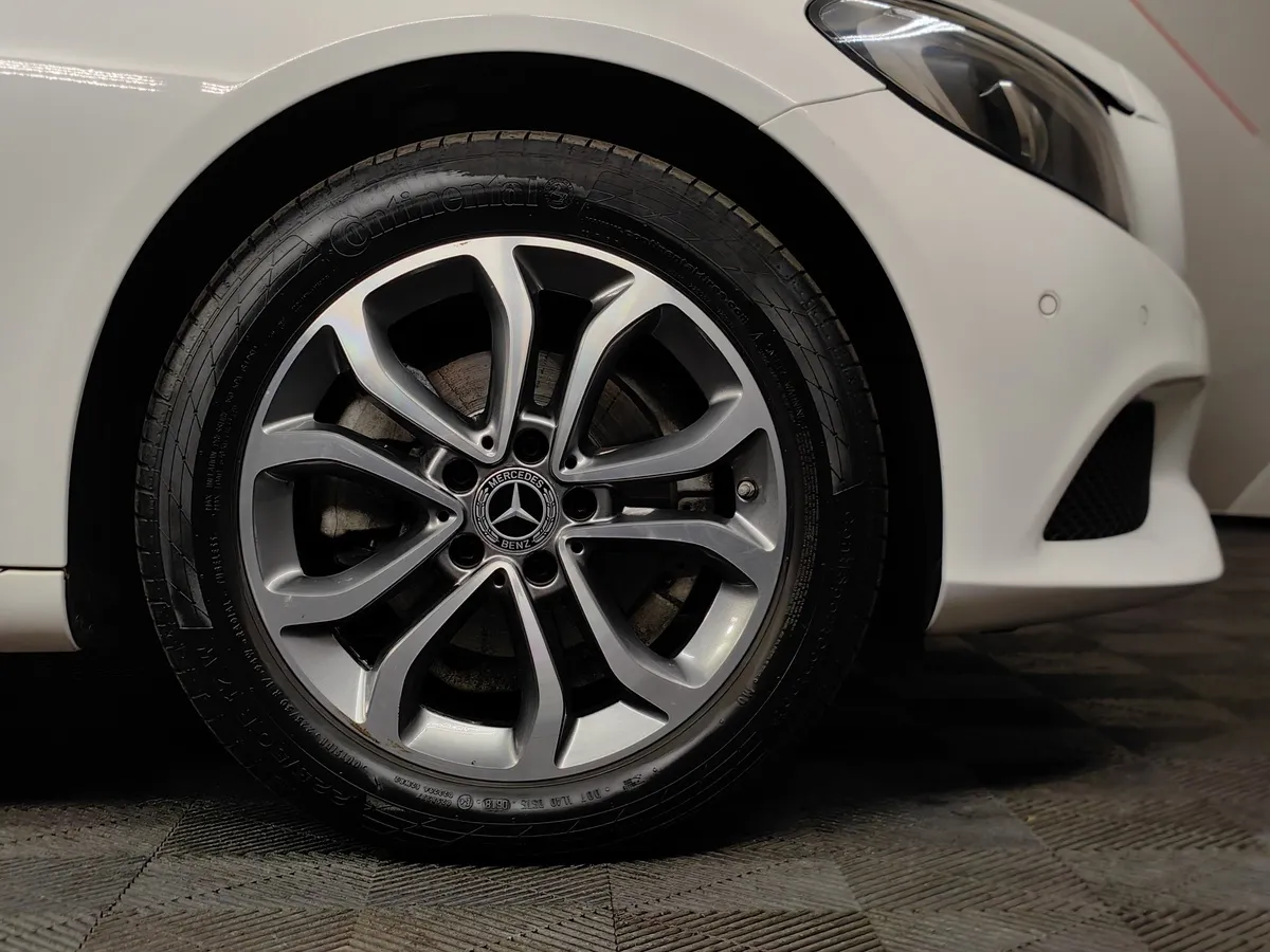 Mercedes-Benz C-Класс C 180 9G-TRONIC (150 л.с.) Premium Белый в АВИЛОН. Слайд №9