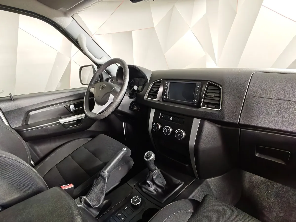 УАЗ Patriot 2.7 MT 4WD (150 л.с.) Максимум Белый в АВИЛОН. Слайд №13