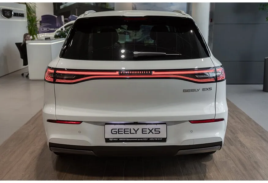 Geely EX5 AT (218 л.с.) Max Белый в АВИЛОН. Слайд №5