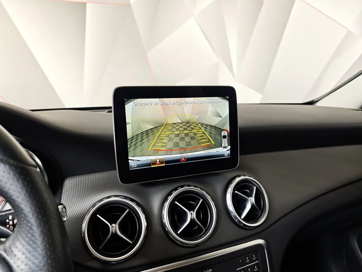 Mercedes-Benz GLA 250 7G-DCT 4MATIC (211 л.с.) Особая серия Белый в АВИЛОН. Слайд №21