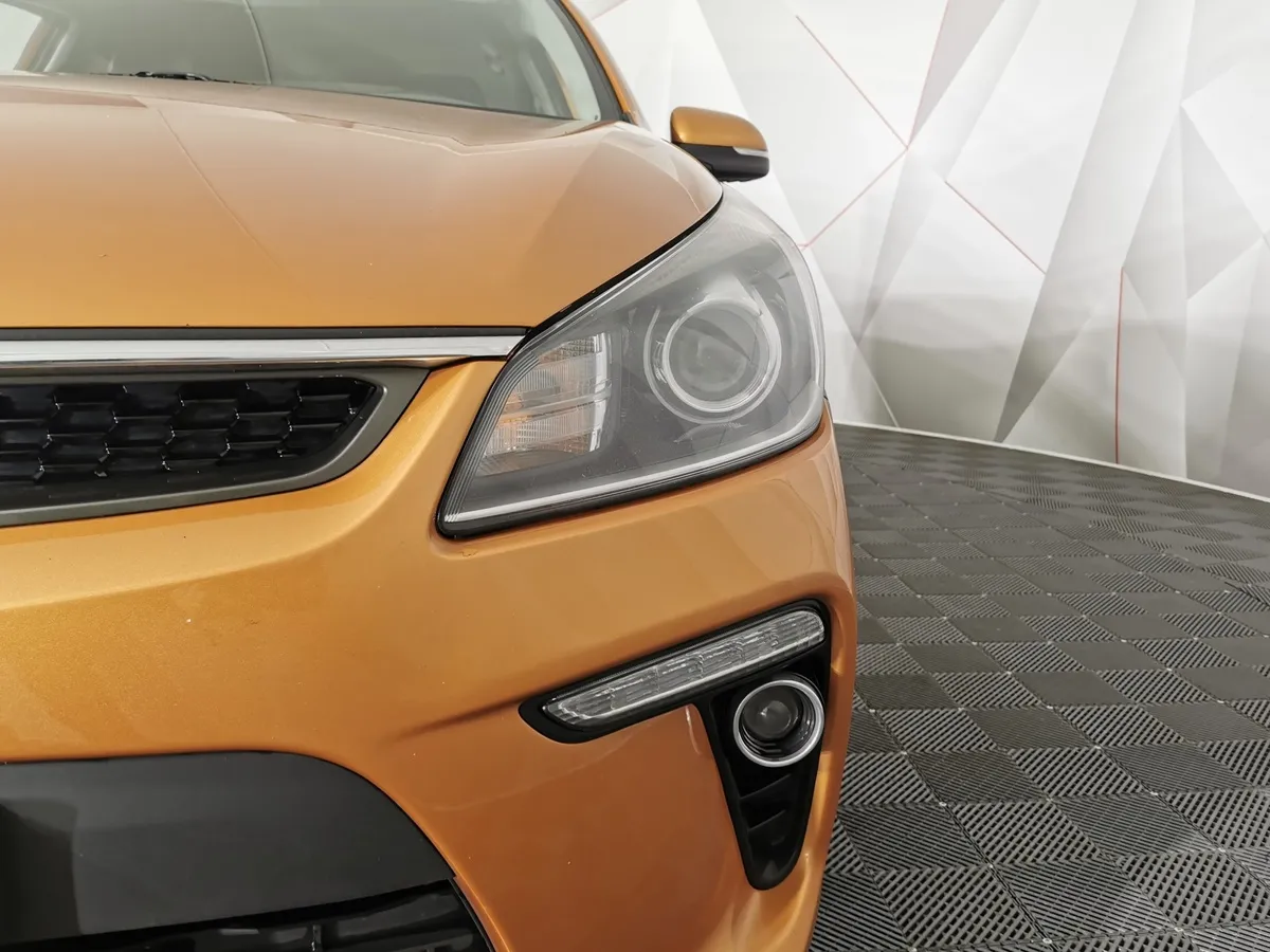 Kia Rio 1.6 AT (123 л.с.) Оранжевый в АВИЛОН. Слайд №10