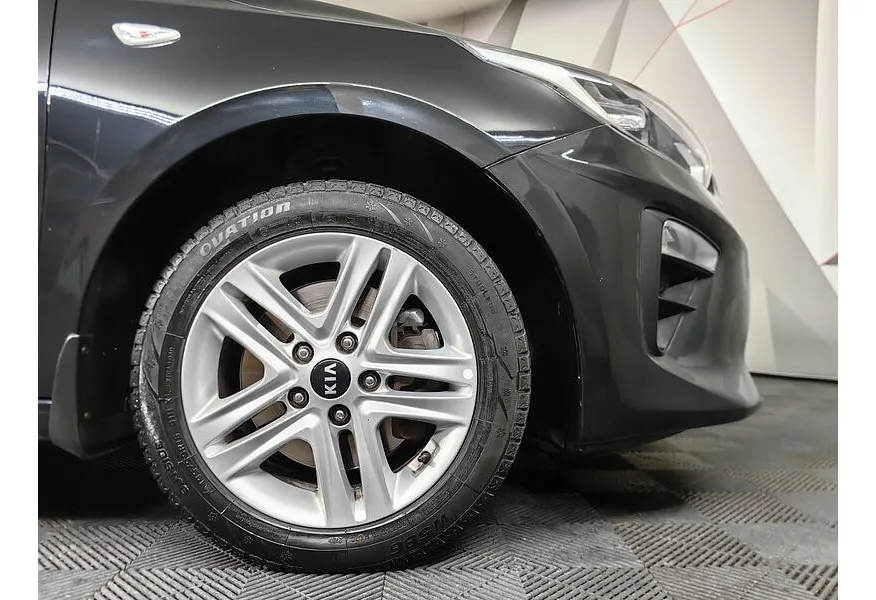 Kia Ceed 1.6 MPI AT (128 л.с.) Comfort Черный в АВИЛОН. Слайд №20