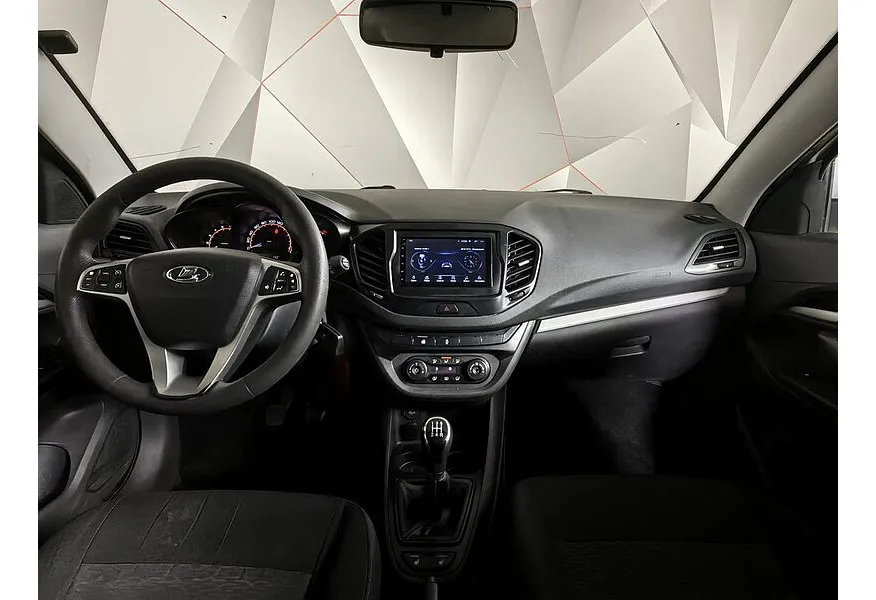 ВАЗ (Lada) Vesta 1.6 MT (106 л.с.) Белый в АВИЛОН. Слайд №11