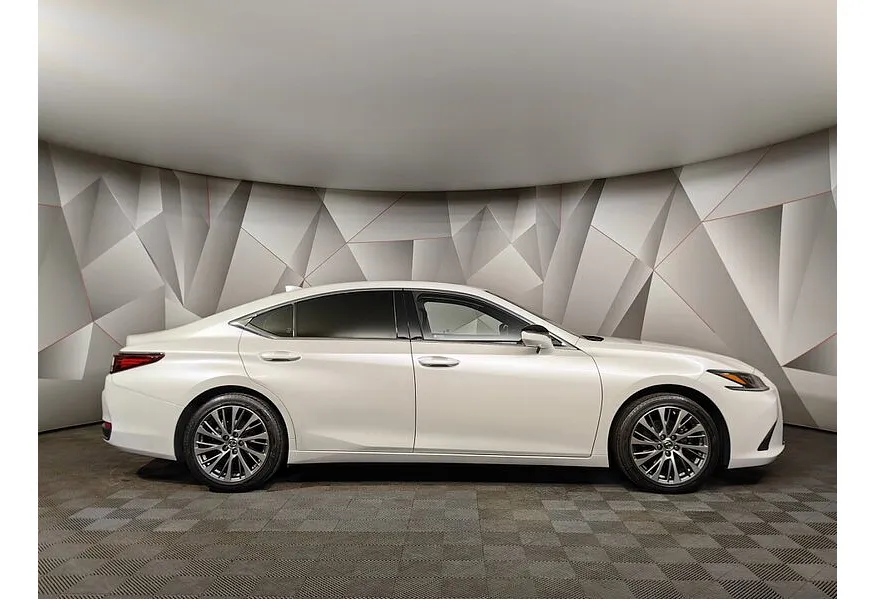 Lexus ES 250 AT (184 л.с.) Белый в АВИЛОН. Слайд №6