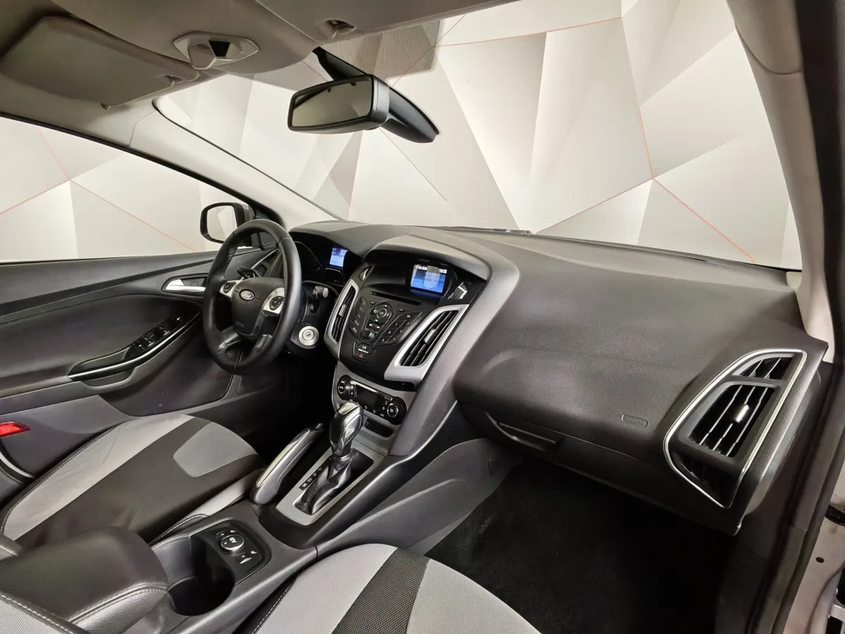 Ford Focus 1.6 Ti-VCT PowerShift (125 л.с.) Trend Голубой в АВИЛОН. Слайд №10