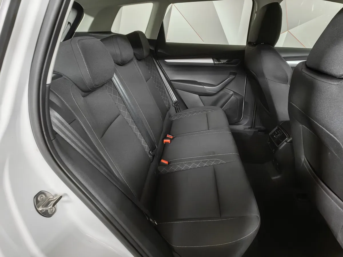 Skoda Karoq 1.4 AMT AWD (150 л.с.) Ambition Белый в АВИЛОН. Слайд №15