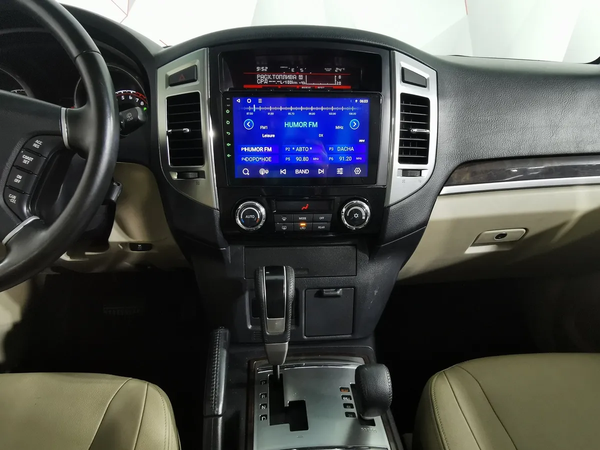 Mitsubishi Pajero 3.8 AT (250 л.с.) Серый в АВИЛОН. Слайд №14