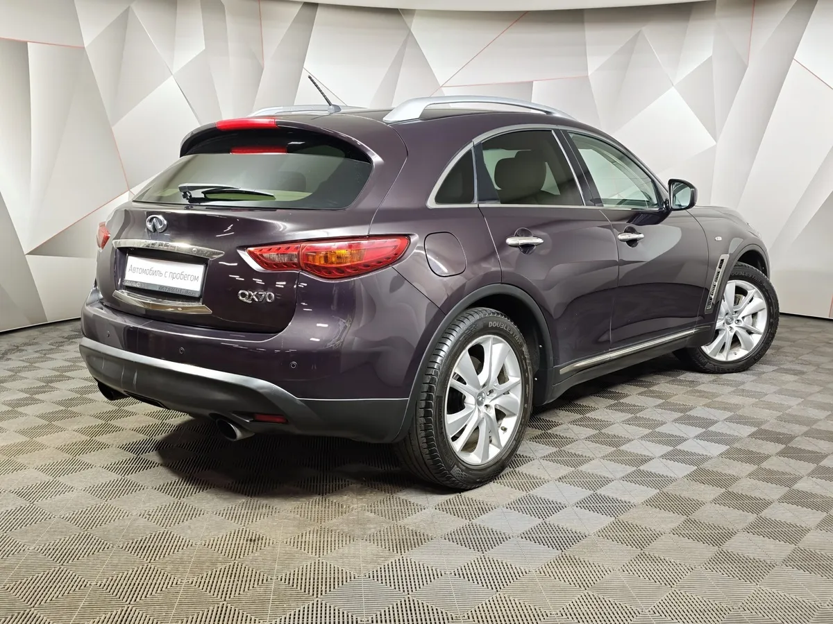 Infiniti QX70 3.0 D AT AWD (238 л.с.) Elegance Коричневый в АВИЛОН. Слайд №2