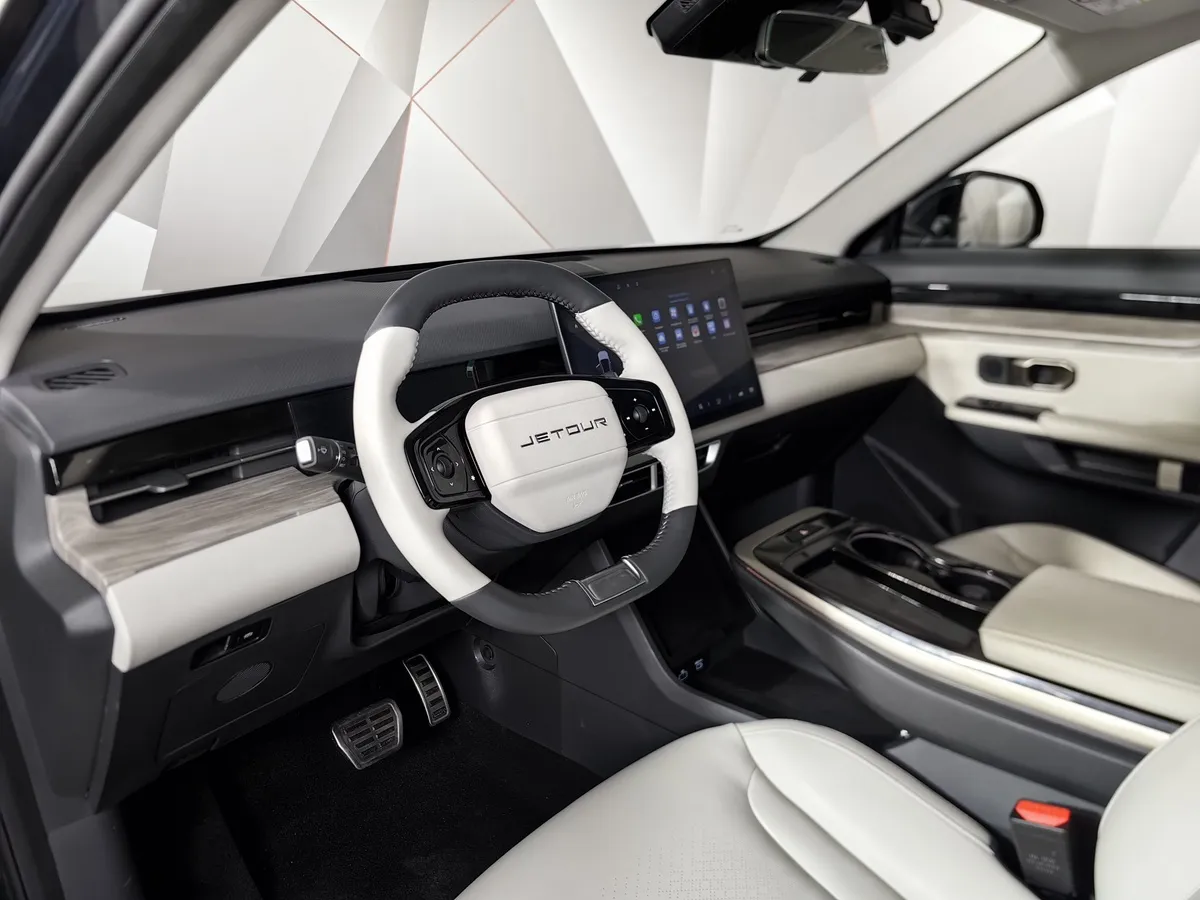 JETOUR Dashing 1.6T 7DCT 2WD (190 л.с.) Luxury Зеленый в АВИЛОН. Слайд №19