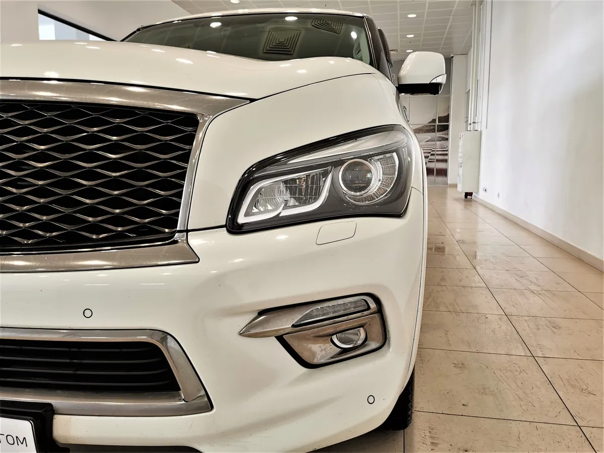 Infiniti QX80 5.6 АТ AWD (405 л.с.) Белый в АВИЛОН. Слайд №10