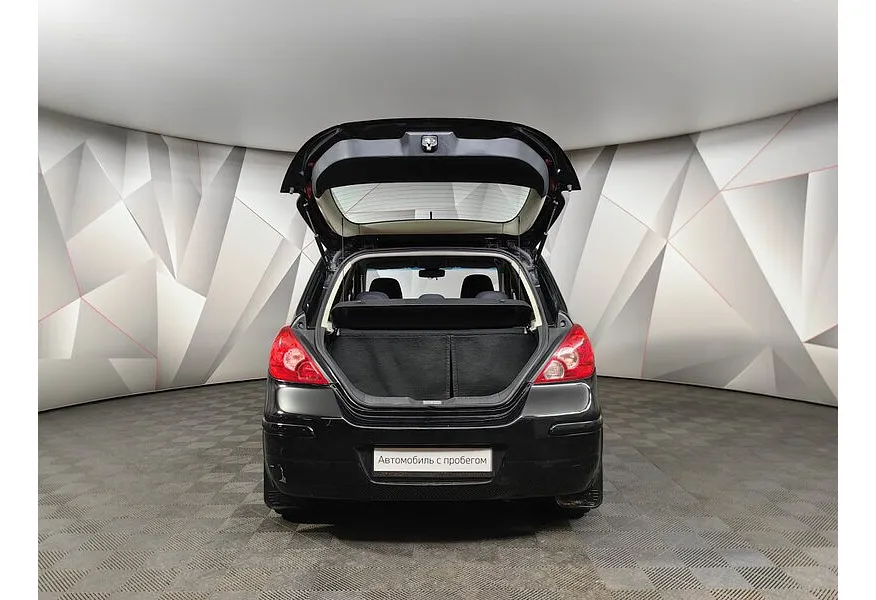 Nissan Tiida 1.6 AT (110 л.с.) Черный в АВИЛОН. Слайд №11