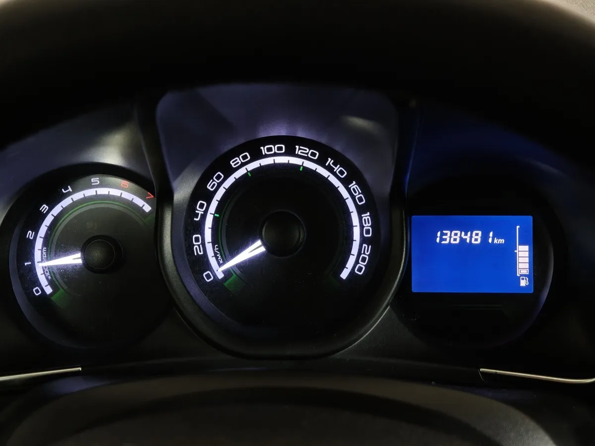 ВАЗ (Lada) XRAY 1.6 MT (106 л.с.) Белый в АВИЛОН. Слайд №18