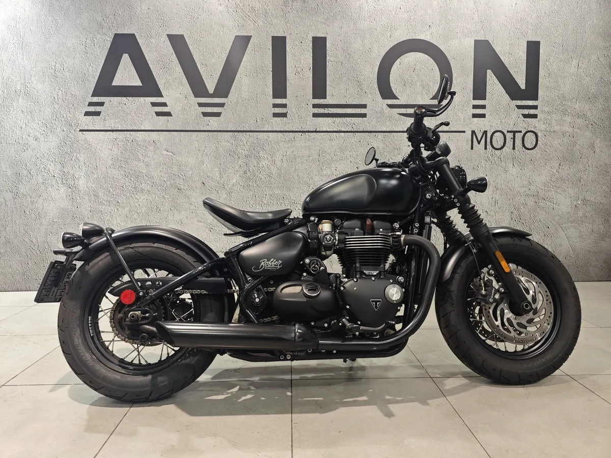 Triumph Bonneville Bobber 1 200 см³ (78 л.с.) (78) 1200 Черный в АВИЛОН. Слайд №3