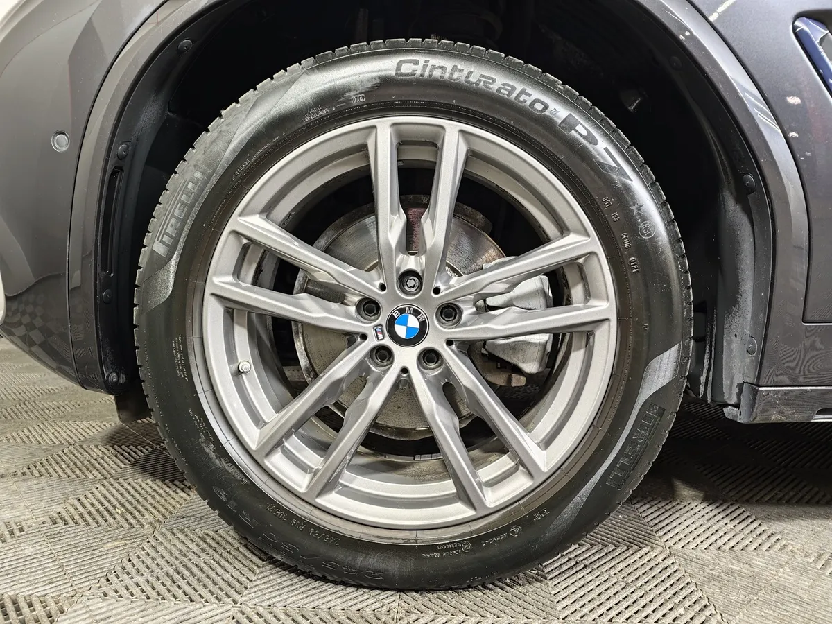 BMW X3 xDrive20i AT (184 л.с.) M Sport Серый в АВИЛОН. Слайд №7