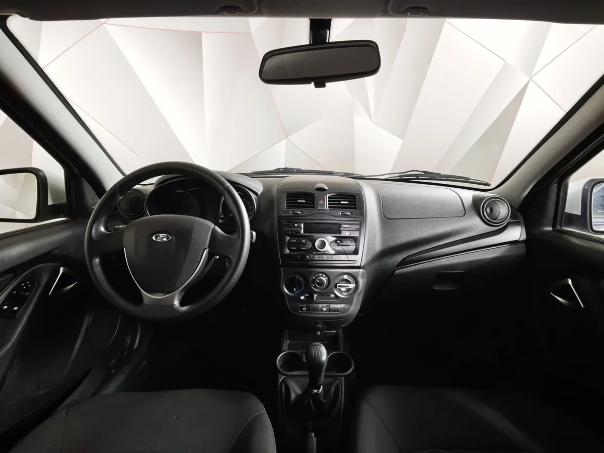 ВАЗ (Lada) Granta 1.6 MT 8кл (87 л.с.) Белый в АВИЛОН. Слайд №12