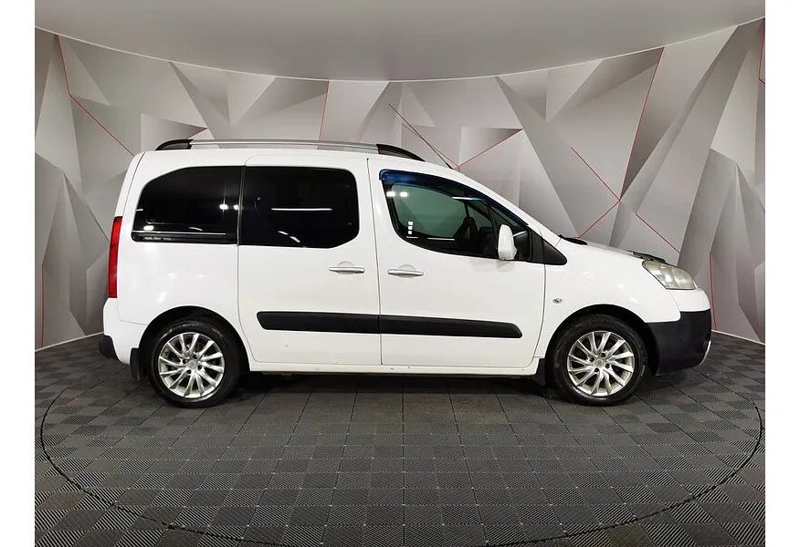 Peugeot Partner 1.6 HDi MT (90 л.с.) Белый в АВИЛОН. Слайд №6