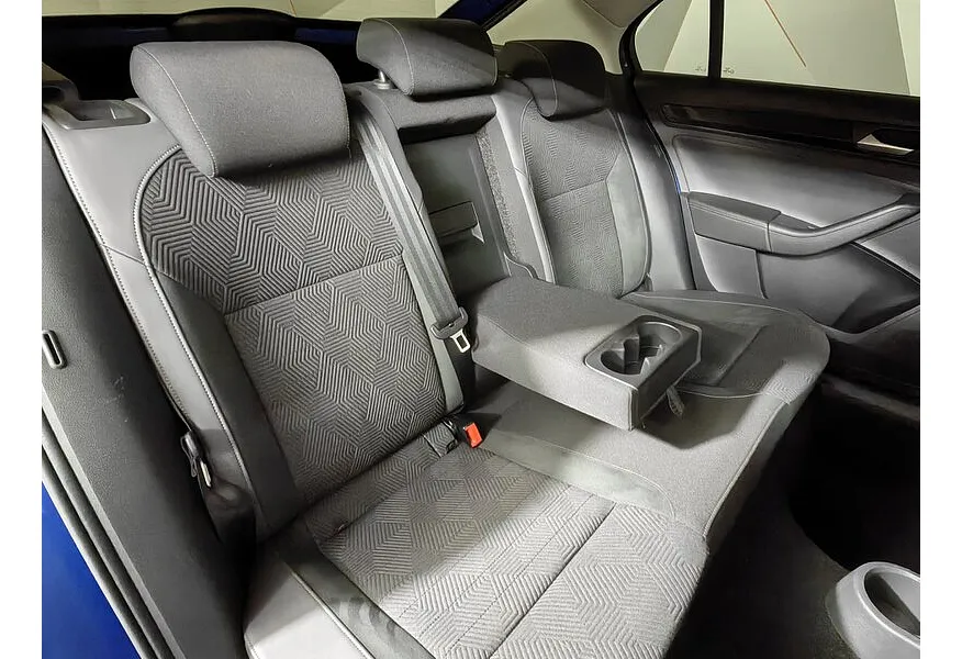 Volkswagen Polo 1.4 TSI DSG (125 л.с.) Highline Синий в АВИЛОН. Слайд №17