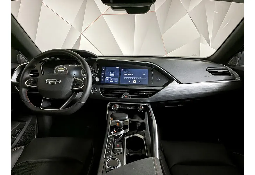 Geely Tugella 2.0 AT AWD (238 л.с.) Flagship Белый в АВИЛОН. Слайд №13