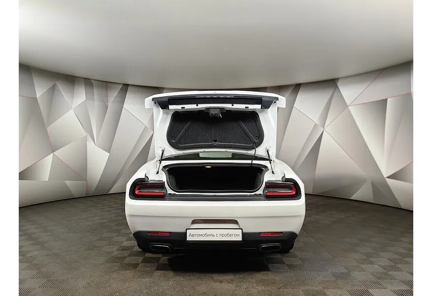 Dodge Challenger 3.6 V6 AT (309 л.с.) Белый в АВИЛОН. Слайд №12