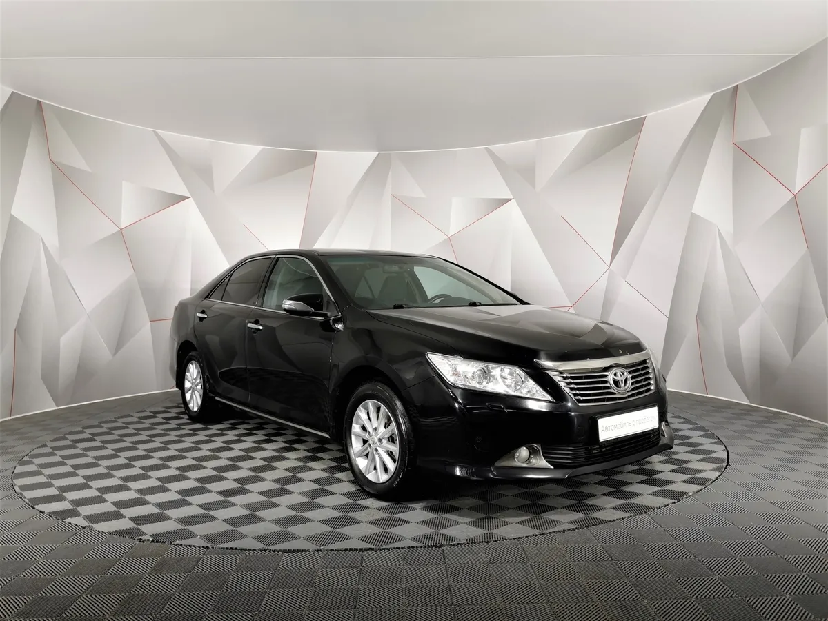 Toyota Camry 2.5 AT (181 л.с.) Классик Черный в АВИЛОН. Слайд №3