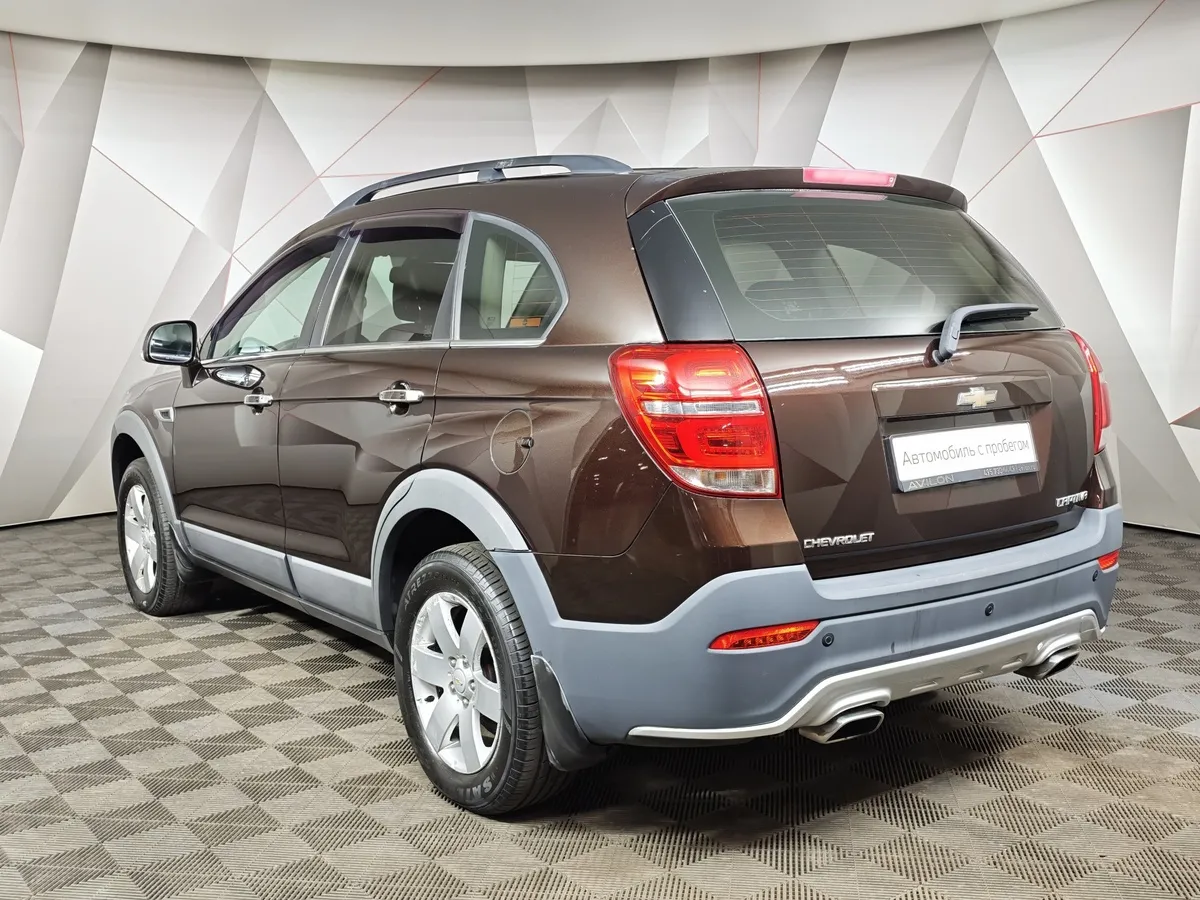 Chevrolet Captiva 2.4 AT (5 мест) (167 л.с.) LT Коричневый в АВИЛОН. Слайд №4